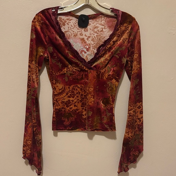 wild cat Tops - Chic Women's Red and Gold Blouse